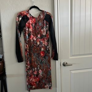 Floral long sleeve stretchy dress